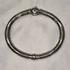 Brighton Vintage Style Silver Pl  Bangle Bracelet Snake Head Clasp Etched Design